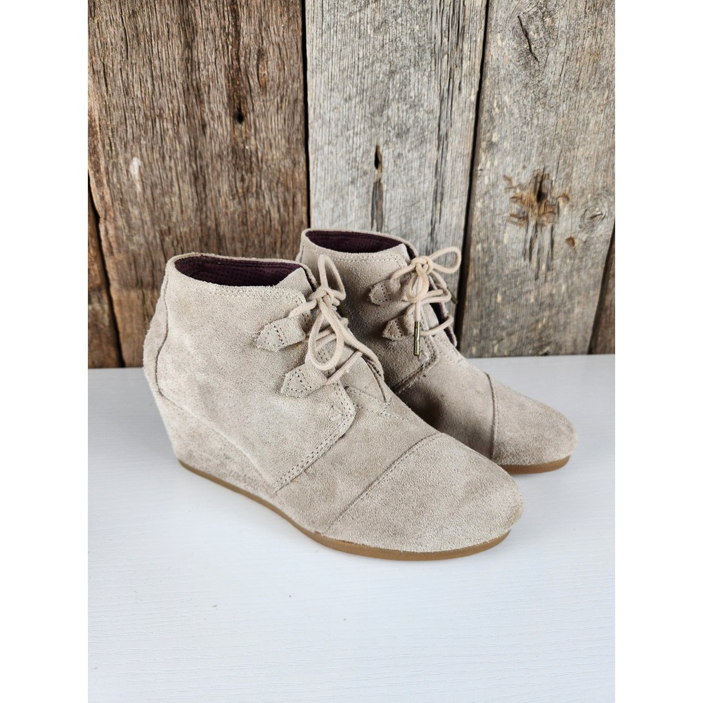 TOMS Desert Wedge Suede Lace Up Booties Taupe Womens Size 7.5 Ankle Boots